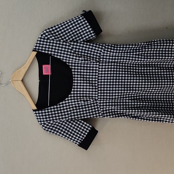 Glamour Bunny Gingham  Dress Size Small - Picture 2 of 14